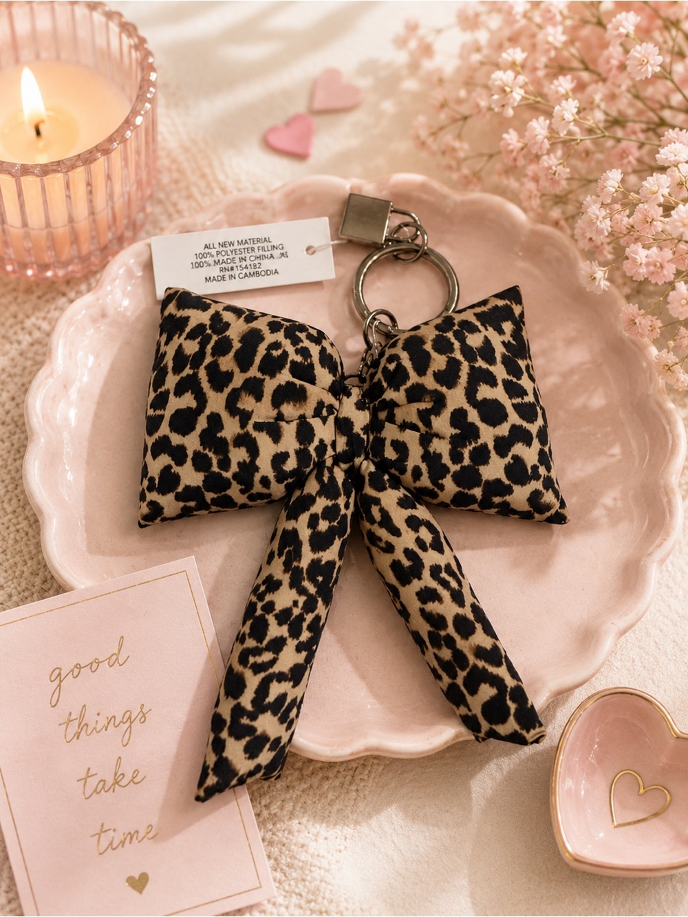 🐆✨ Leopard Print Bow Keychain – NWT ✨🐆